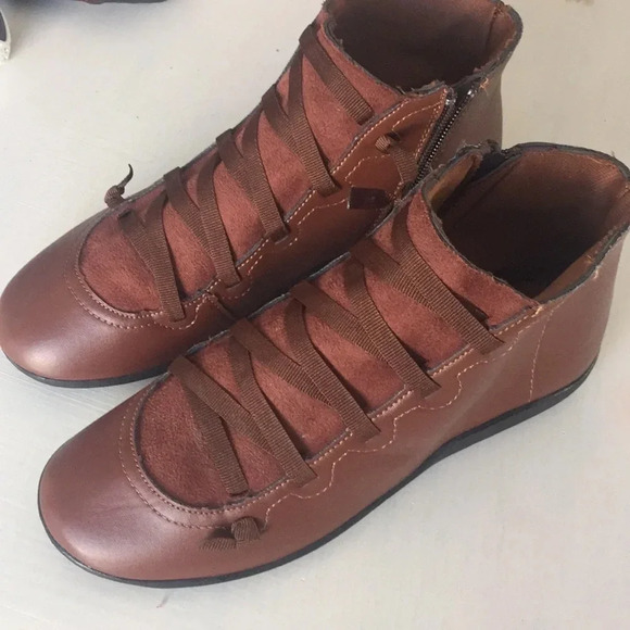 Shoes - Ankle boots brown zipper side